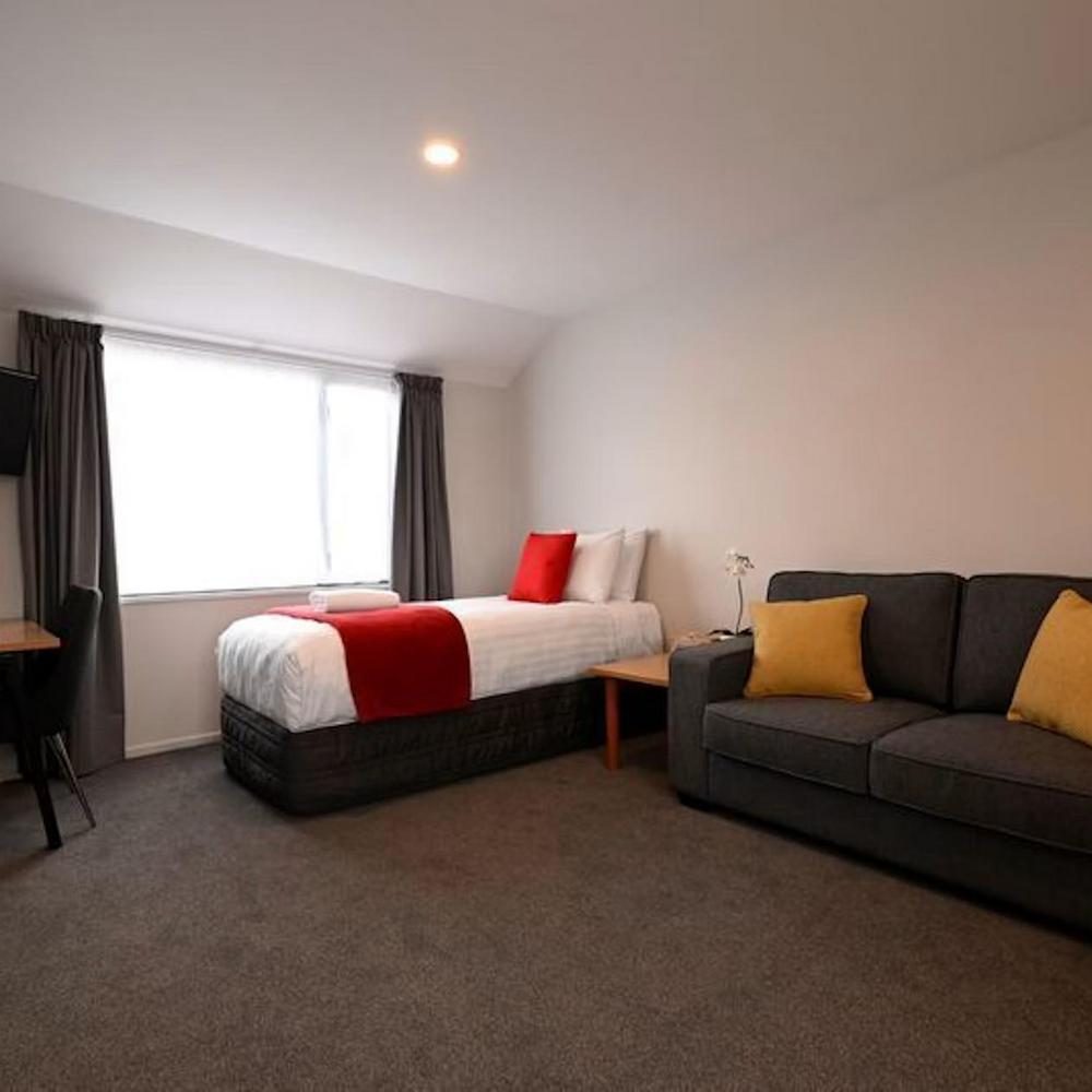 One-Bedroom Apartment with Spa